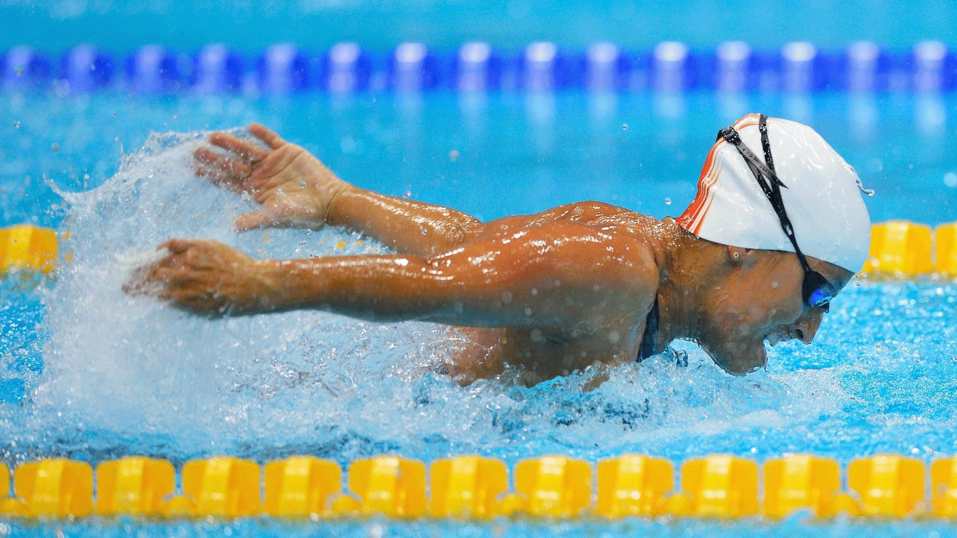 athlete teresa perales swimming